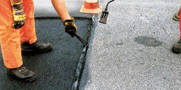 Pothole repair from professionals: main aspects and benefits