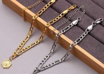 How to choose gold chains for a gift: rules and useful tips