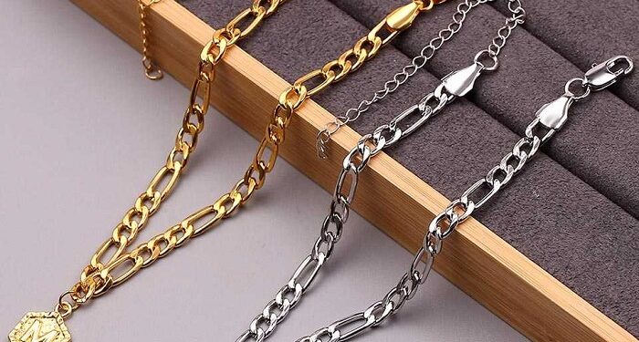How to choose gold chains for a gift: rules and useful tips