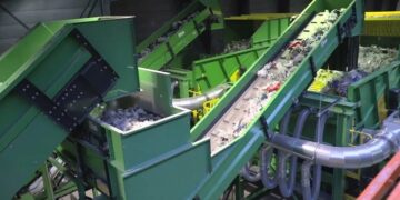 Recycling in small spaces: efficient equipment for urban areas