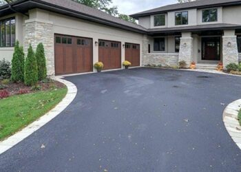 How to order garage construction in Edmonton on favorable terms